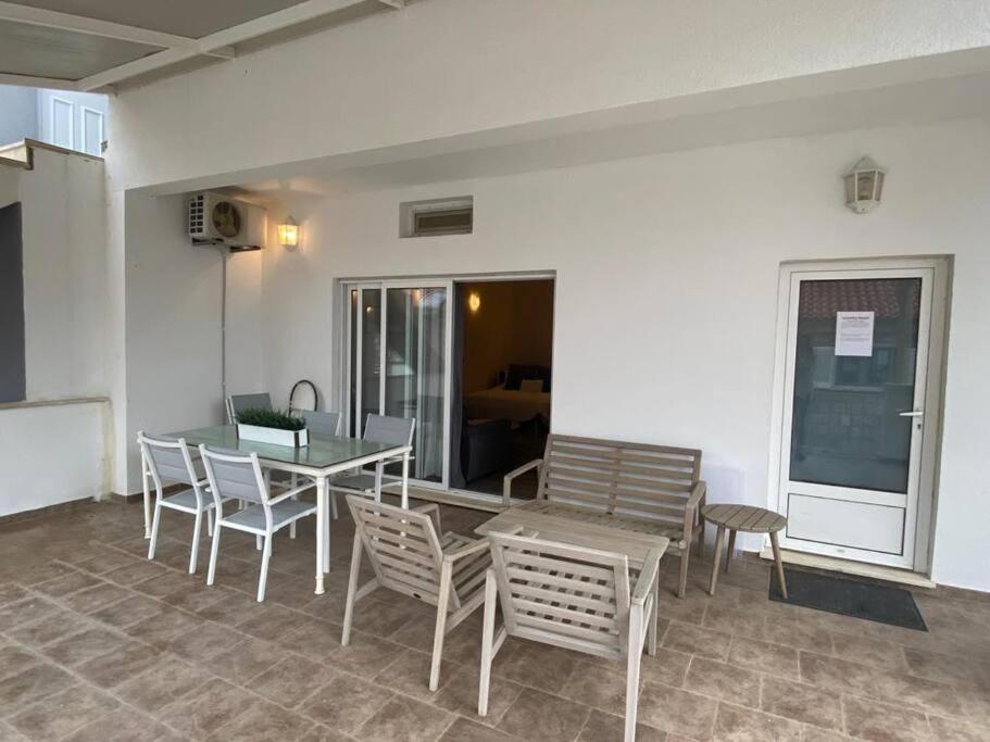 Luxe- 10min To Old Town Apartment